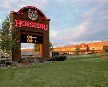Horseshu Hotel & Casino Jackpot Exterior photo